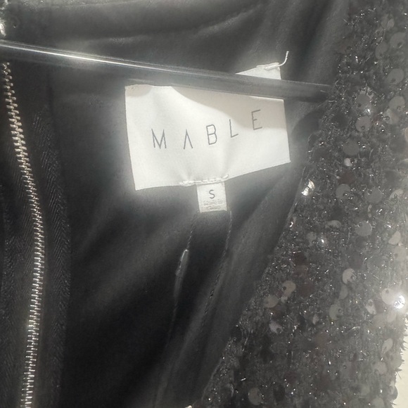 Black sequin dress - Picture 3 of 4